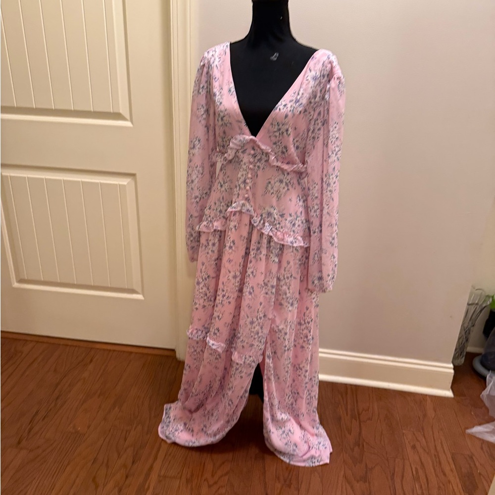 Boohoo Pink Floral Maxi Dress